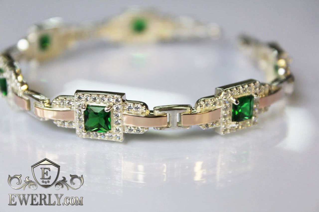 Женский браслет из серебра с зелёными камнями (17.55 г) купить по цене14175 руб с доставкой в Омск.